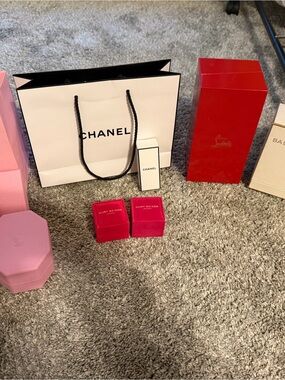 CHANEL White and Black Branded Shopping Bag with Mini Box